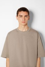 تی شرت اور سایز سفید اورجینال برشکا Bershka بوفه