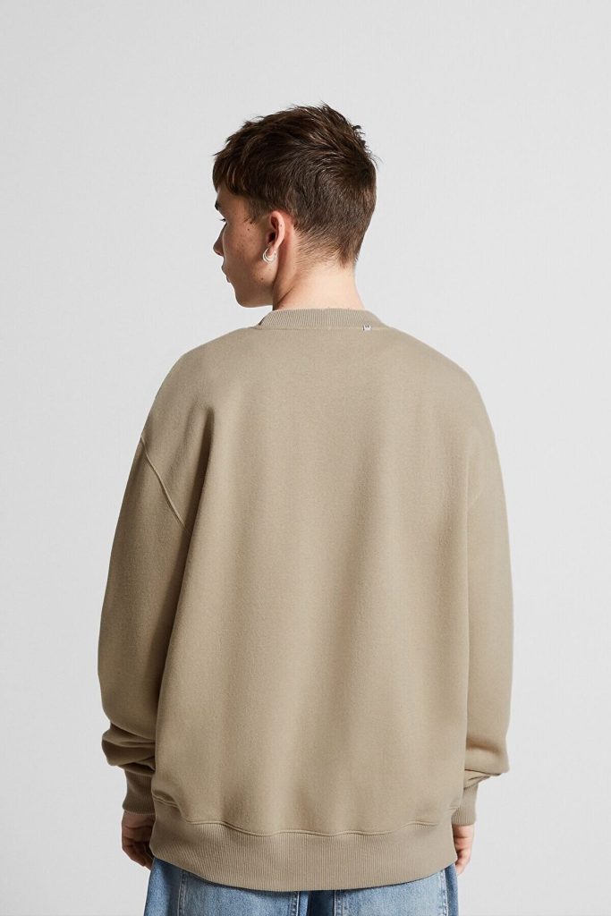 دورس یقه گرد بژ مردانه برند برشکا Bershka بوفه